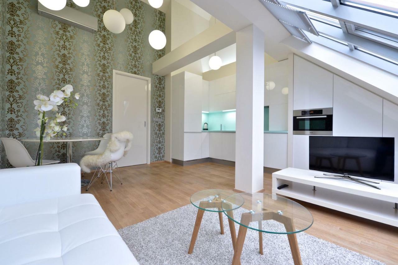 Designer Loft 2 Apartment Prague Luaran gambar