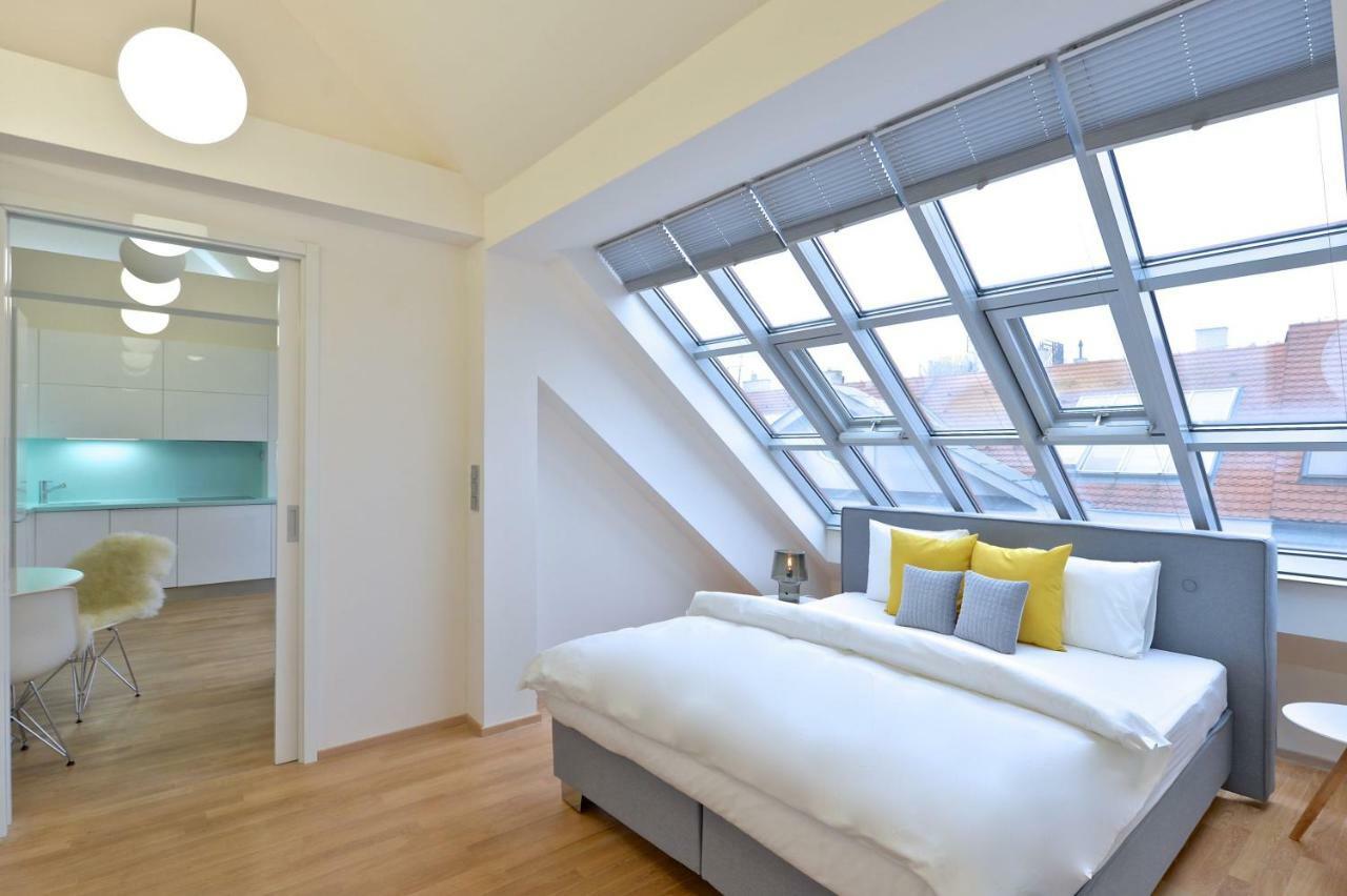 Designer Loft 2 Apartment Prague Luaran gambar